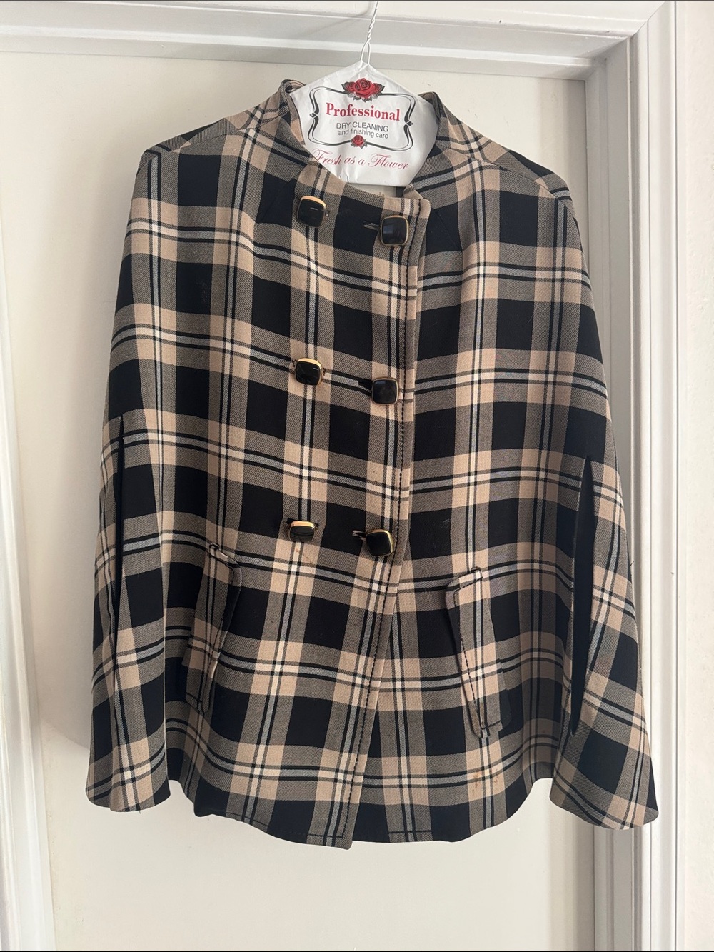 Kate Spade Black and Tan wool blend cape one size